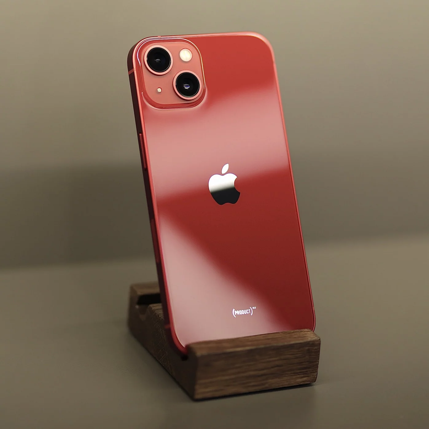 iPhone 13 128ГБ Product Red