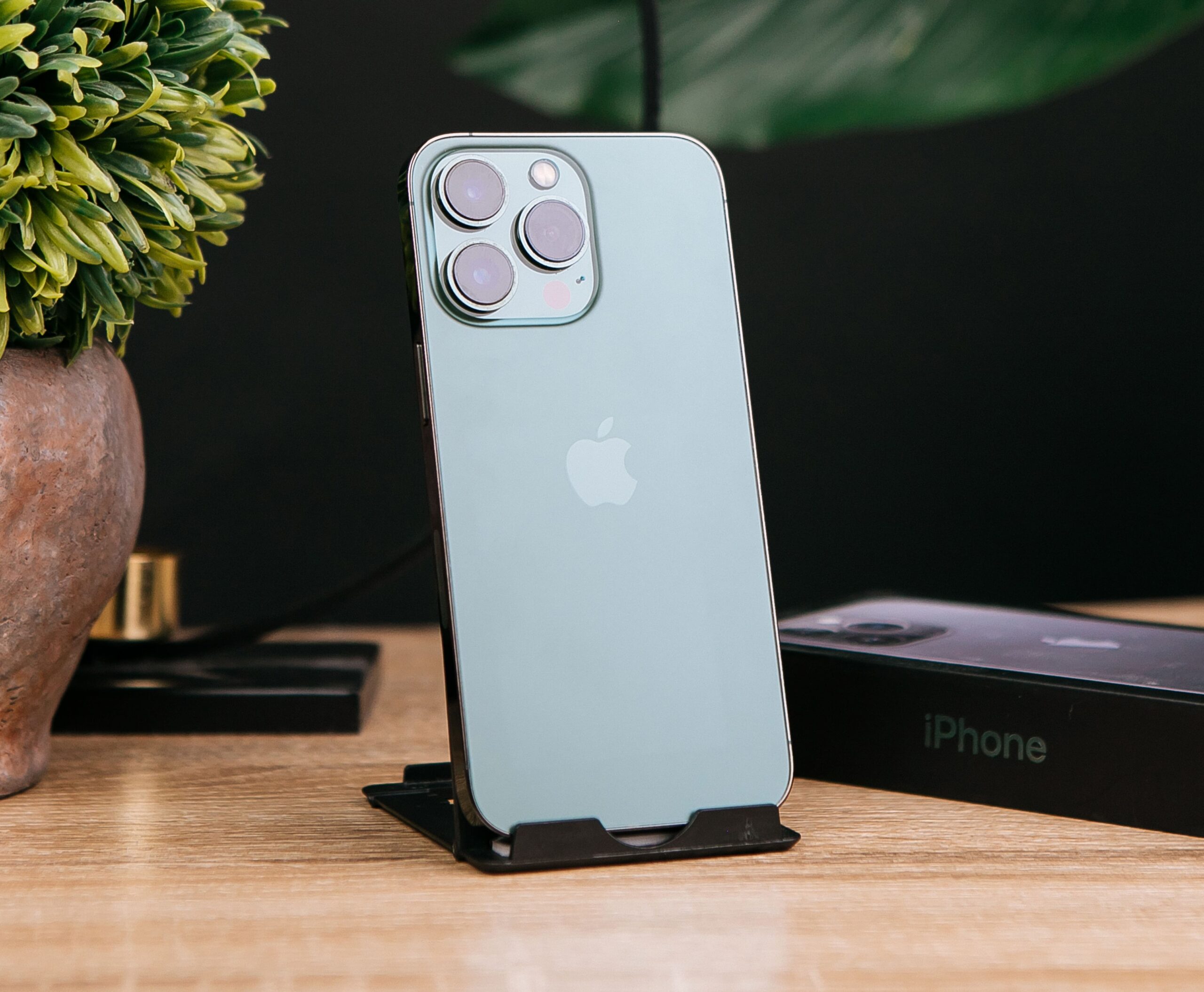 iPhone 13 Pro 128ГБ Alpine Green