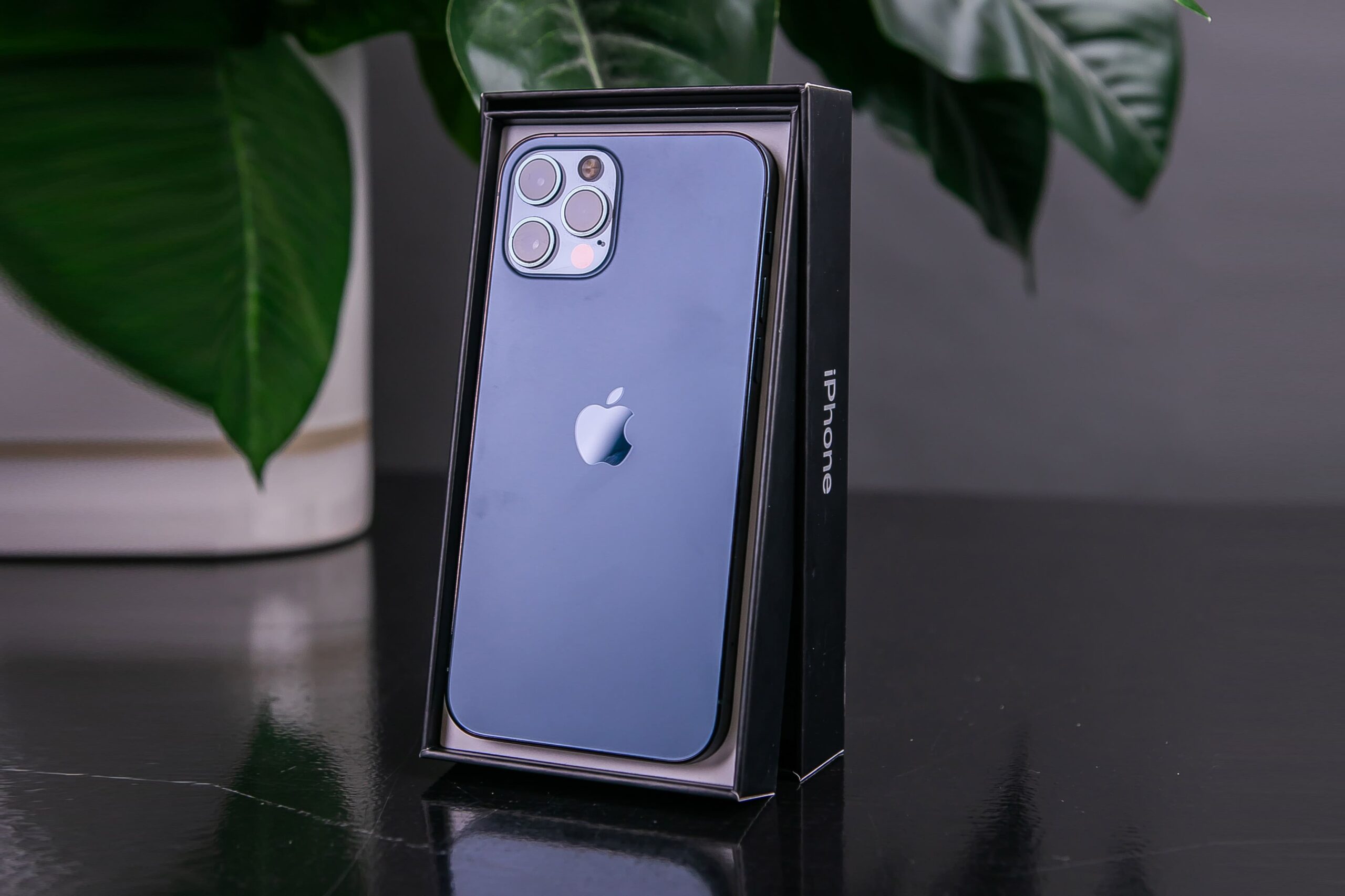 iPhone 12 Pro 128ГБ Pacific Blue